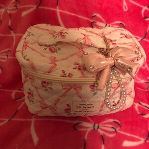 Just in New without tag Coquette pink bow floral cosmetic bag and bow charm